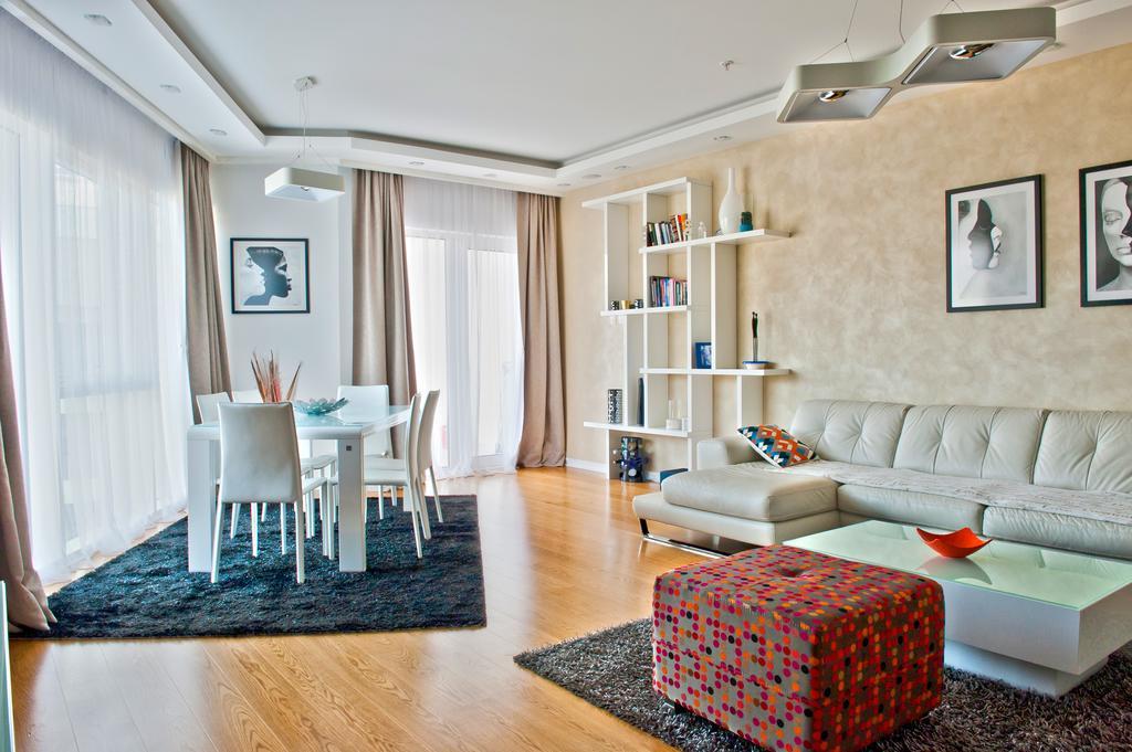 Delux And Urban Apartments Hotel Tre Canne บุดวา ภายนอก รูปภาพ